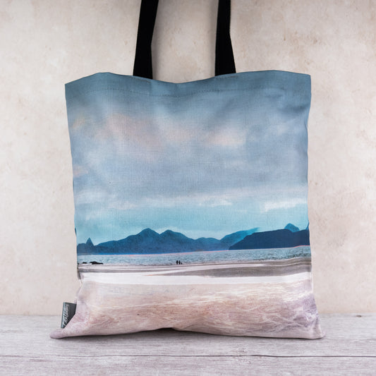 Tote Bag “A walk on the beach” Skye from Applecross
