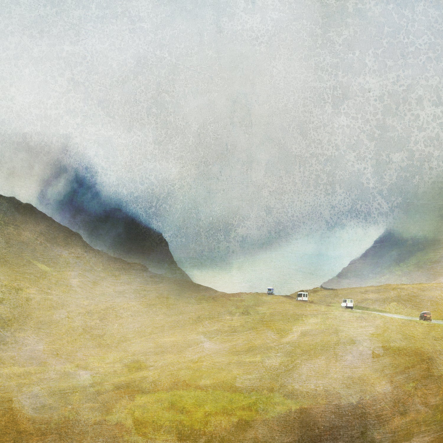 The-Road-North,-Glencoe-2015